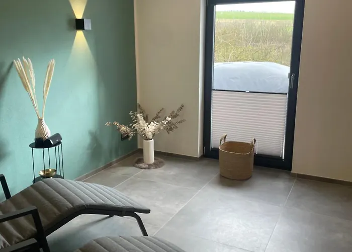 Moderne Ab Maerz 2026 Mit Saunabereich Buchet