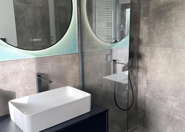 Moderne Ab Maerz 2026 Mit Saunabereich * Buchet